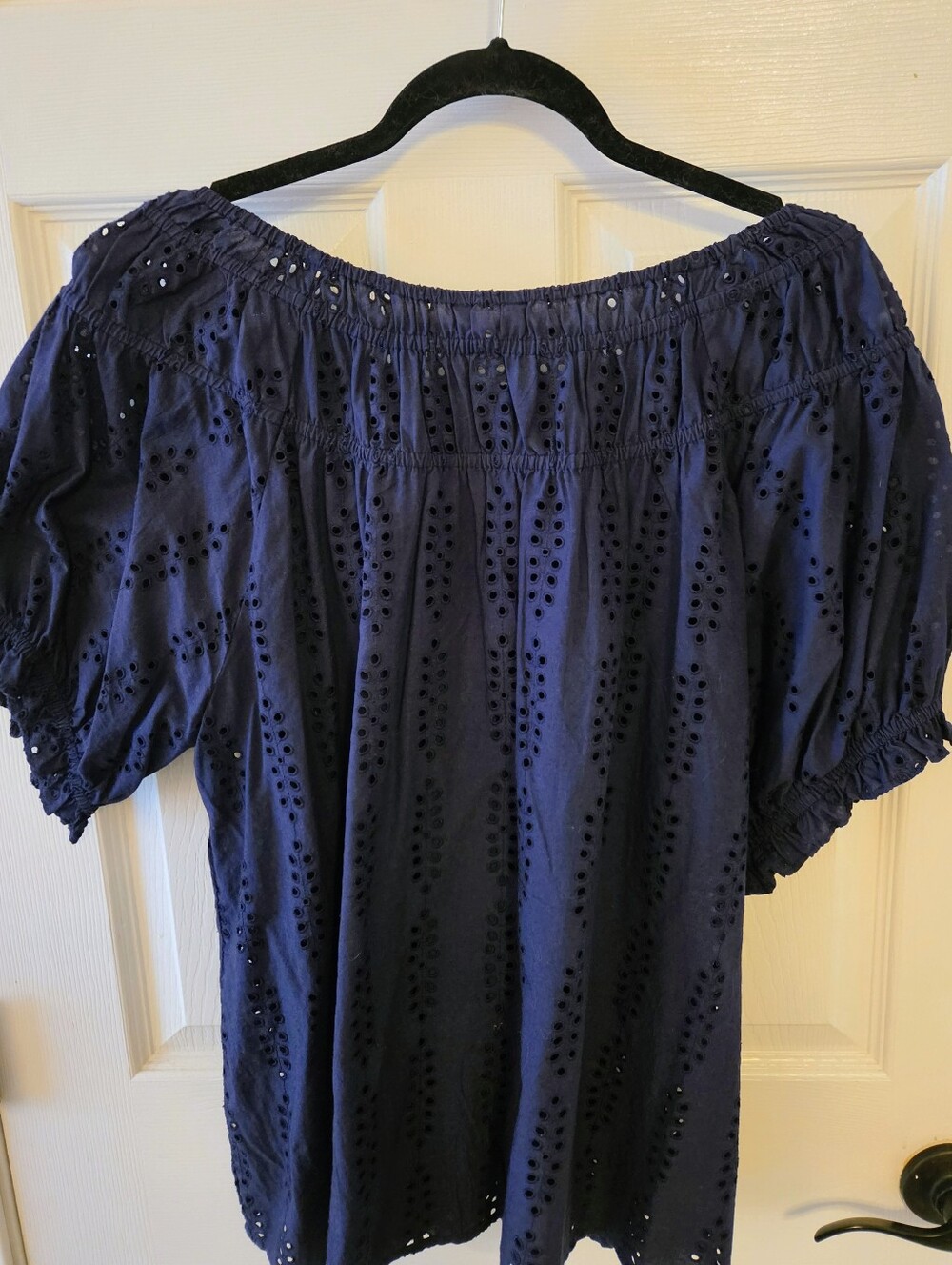 Caslon Short-Sleeve Eyelet Peasant Blouse Top - Picture 4 of 6